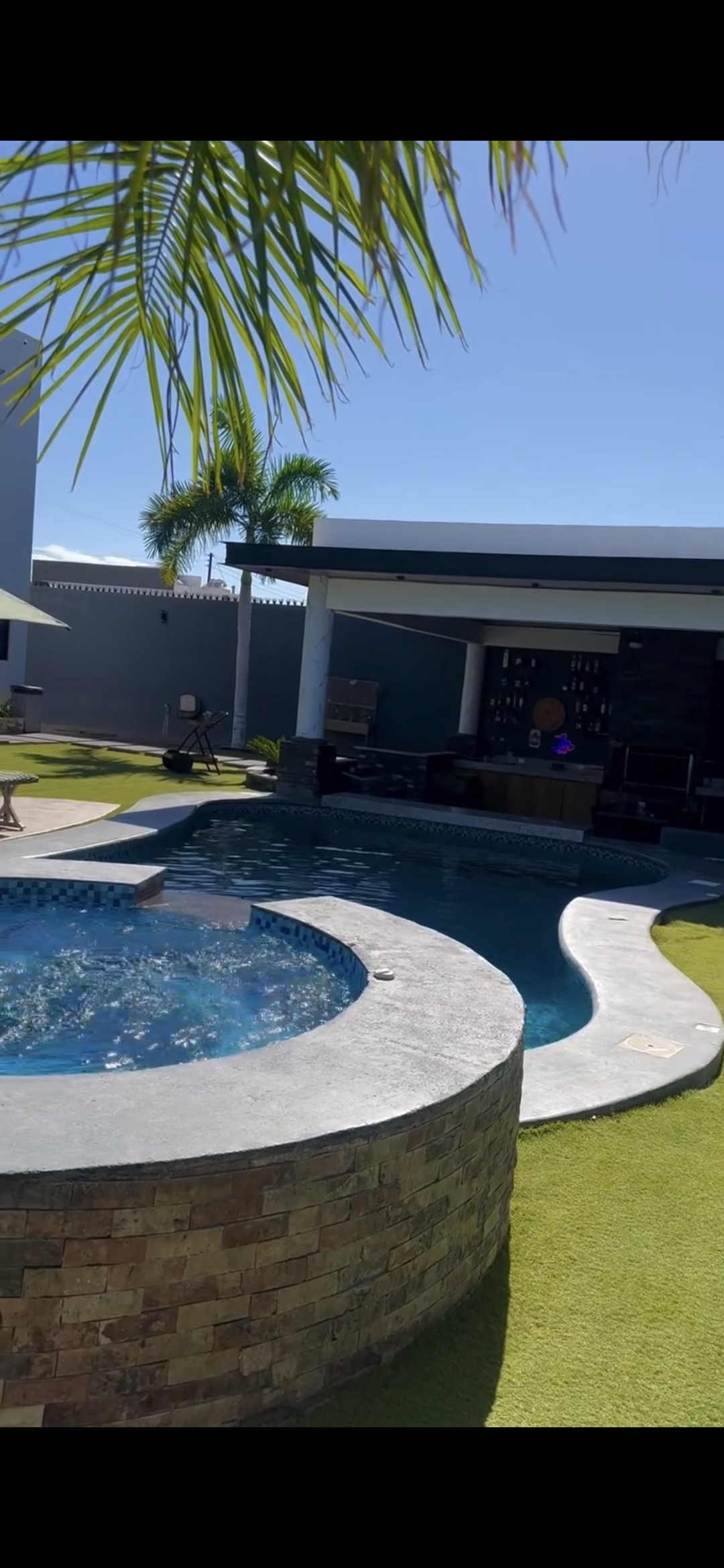 kontraktor kolam renang indonesia amanah